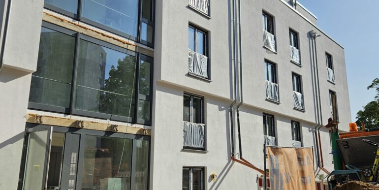 teilweise Frontansicht