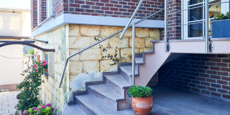 Treppe in den Garten