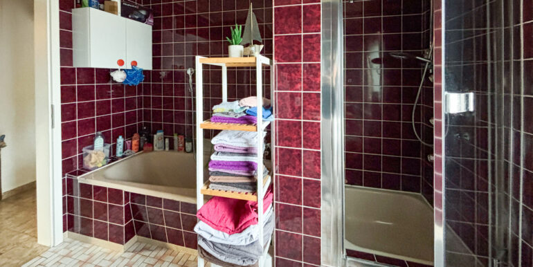 Badezimmer EG