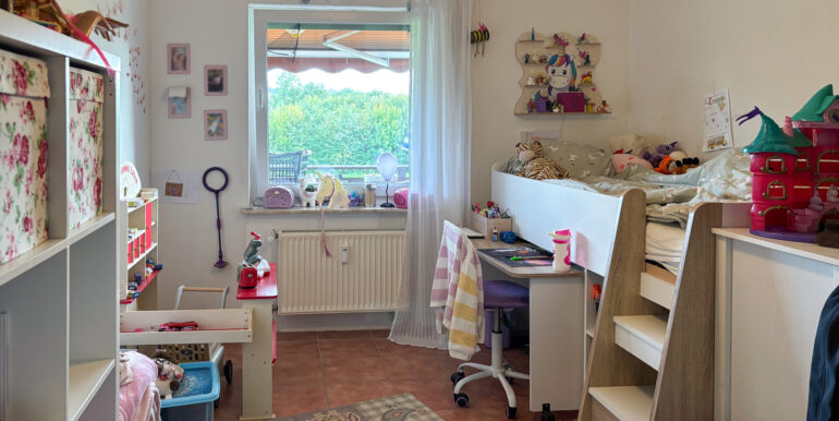 Kinderzimmer EG