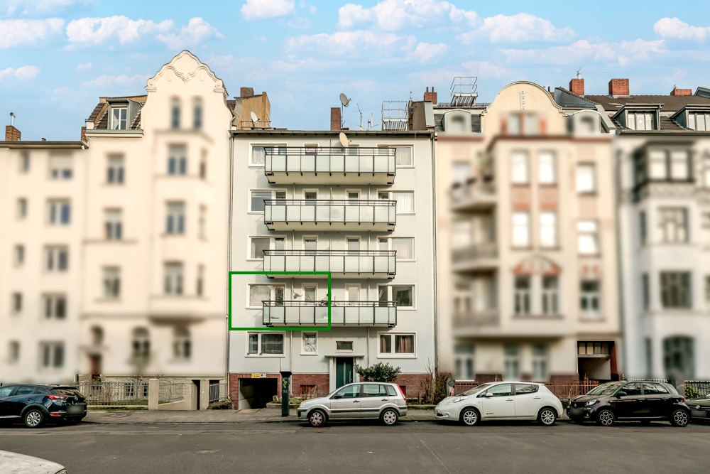 Sofort bezugsfrei! 2 Zimmer-Wohnung mit Balkon in Köln-Mülheim