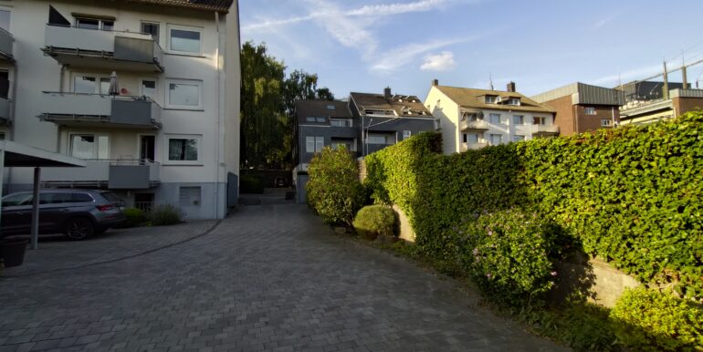Rückansicht mit Balkonen