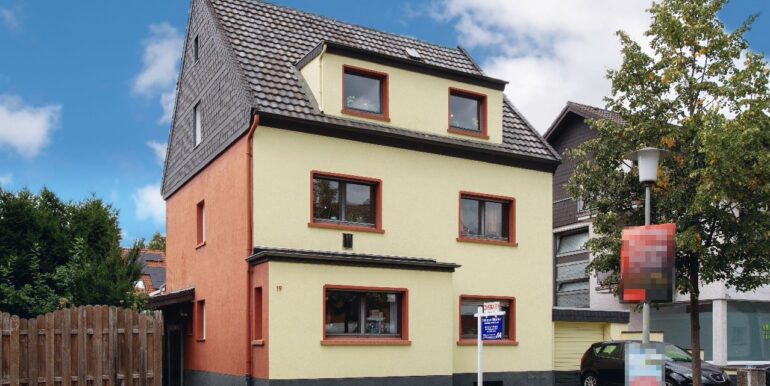 Straßenansicht