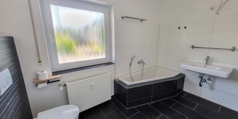 Badezimmer EG