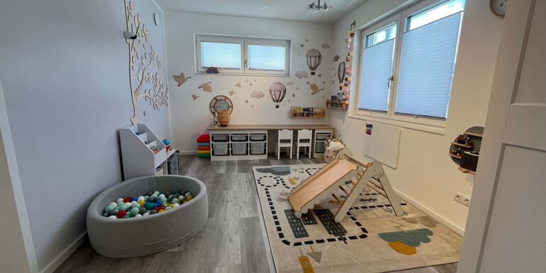 Kinderzimmer 2 OG