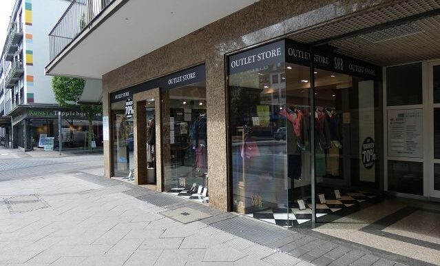 Eingangsbereich/ Schaufenster