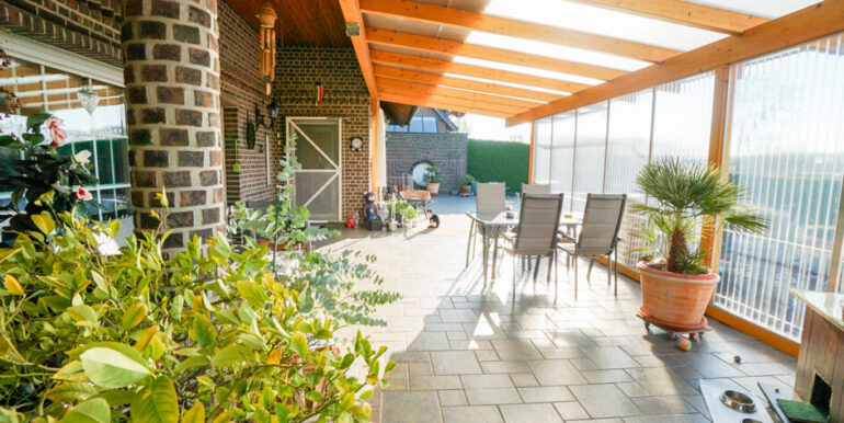 ... mit Wintergarten