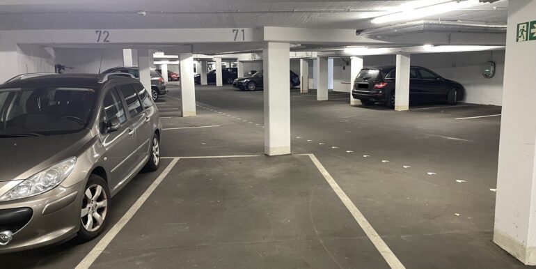 Tiefgaragenstellpatz