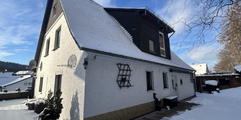 Ansicht Hauseingang Winter