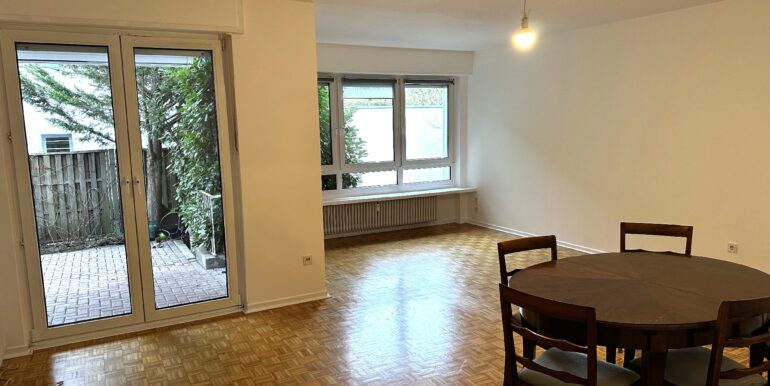 Wohnzimmer zur Terrasse