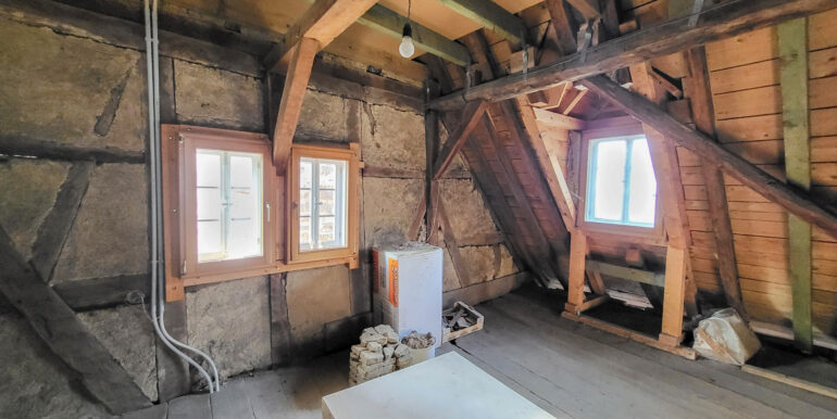 Dachboden ausbaufähig