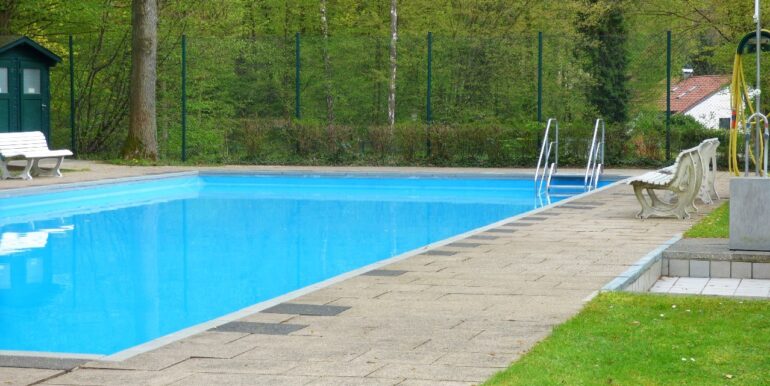 Schwimmbad