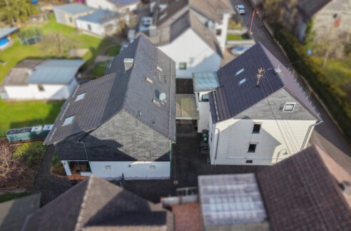 Seitenansicht der Gebäude