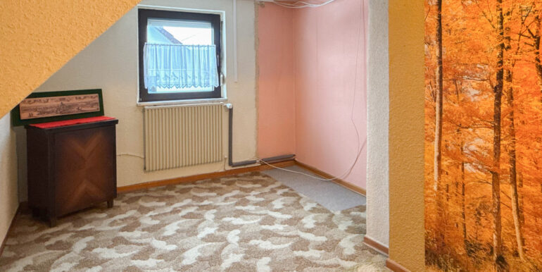 Haus 1 DG Zimmer (2)