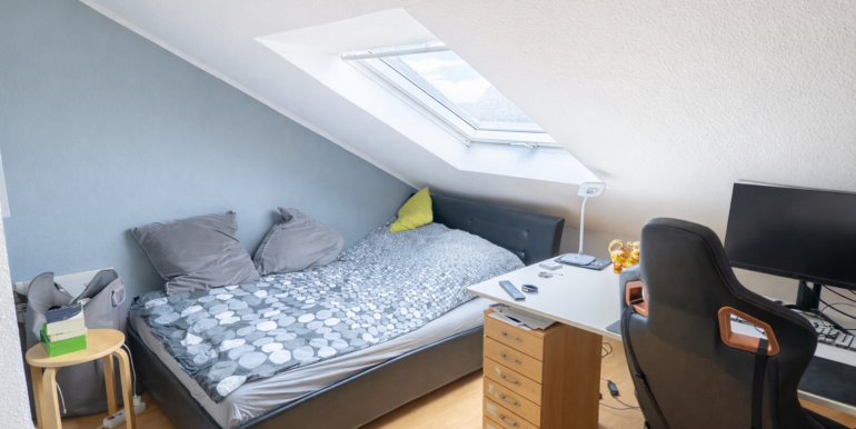 1. Schlafzimmer DG Foto II