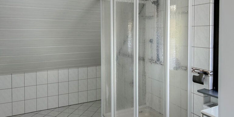 Badezimmer DG