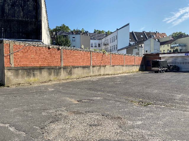 SOFORT VERFÜGBAR!! PKW-Stellplätze Gladbacherstr. Nähe Helios-Klinik
