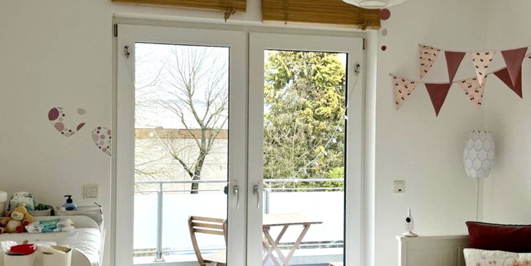 Schlafzimmer mit Balkon