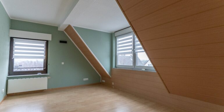 Kinder-/ Arbeitszimmer