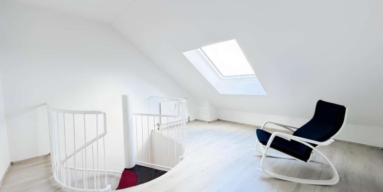 Vorraum Wendeltreppe