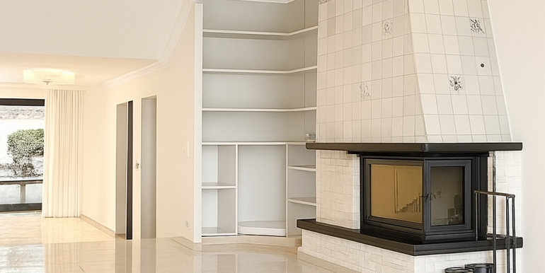 Wohnzimmer mit Kamin KI bearbeitet