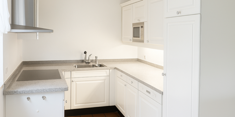 Teiloffene Küche KI bearbeitet