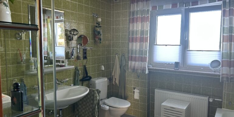 Badezimmer Obegeschoss