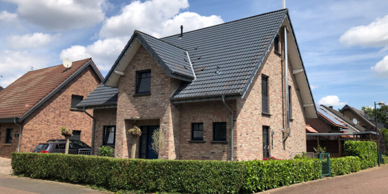 Kerken-Nieukerk: Freistehendes EFH