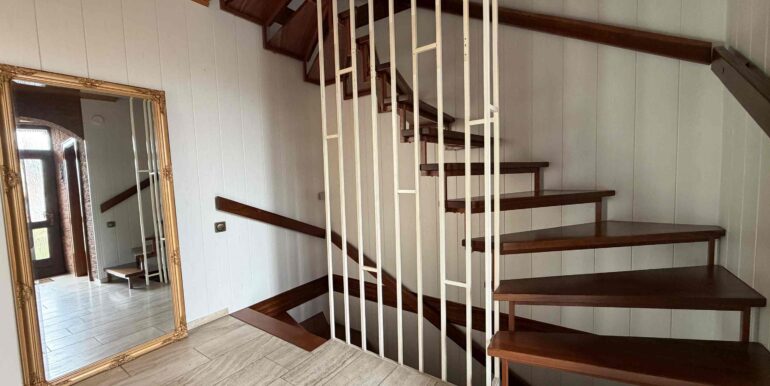 Eingangsflur mit Treppenhaus