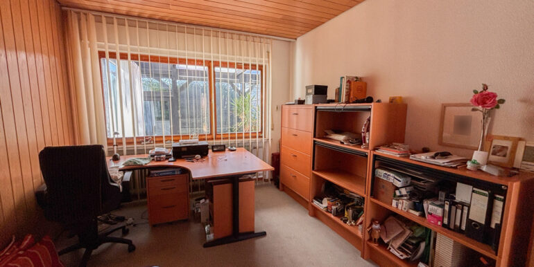 Arbeitszimmer EG