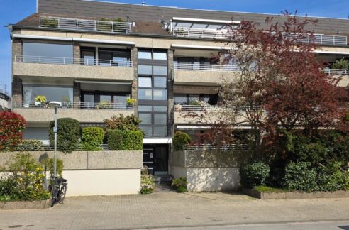 Terrassenwohnung in NE-Norf