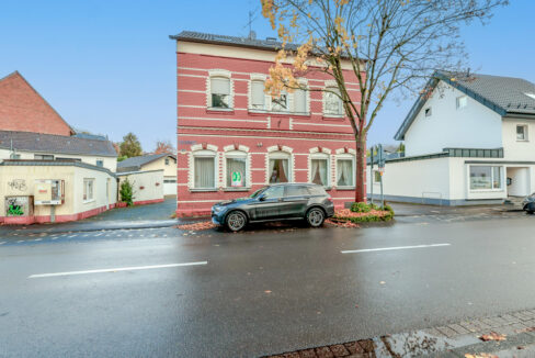 Straßenansicht