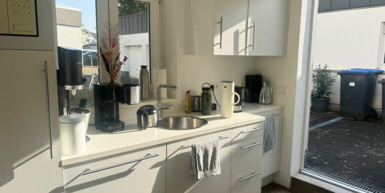 Küche Gewerbeeinheit 1