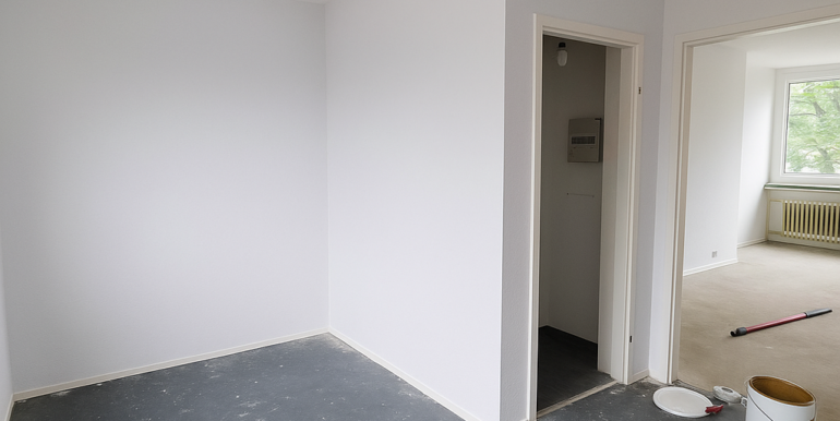 Küche mit Abstellkammer Straßenseite