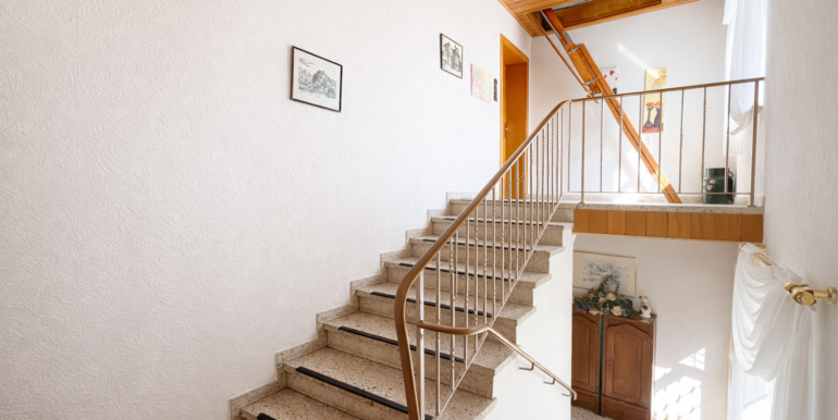 Zugang WE 2 und Spitzboden