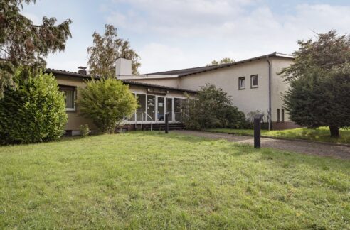 Außenansicht Gemeindehaus