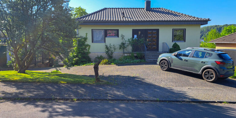 Straßenansicht