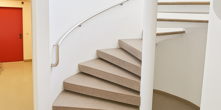 Treppe ins UG