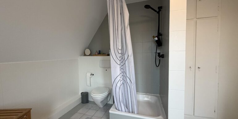 ...Dusche