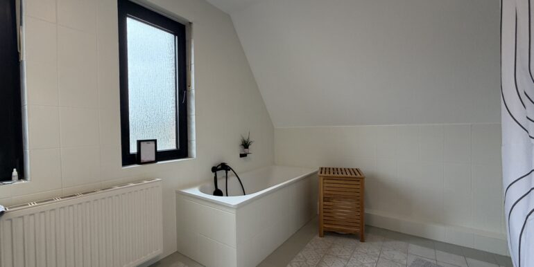...Wanne und...