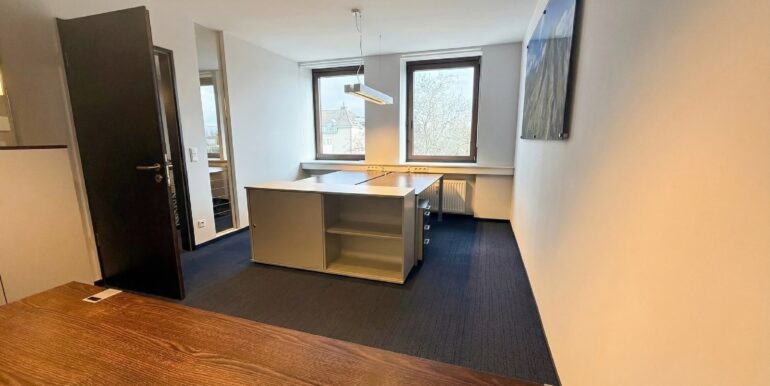 Doppelbüro
