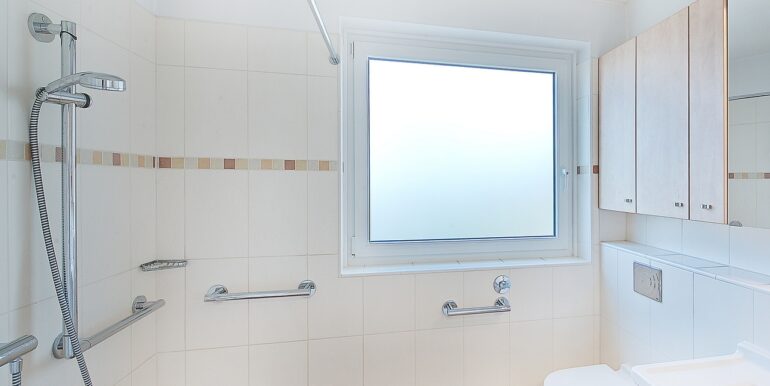 Duschbad mit Fenster