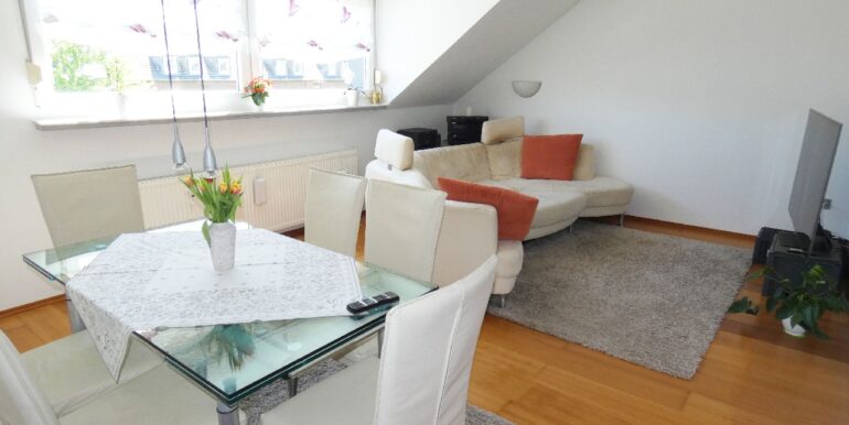 Wohnzimmer Ansicht 1