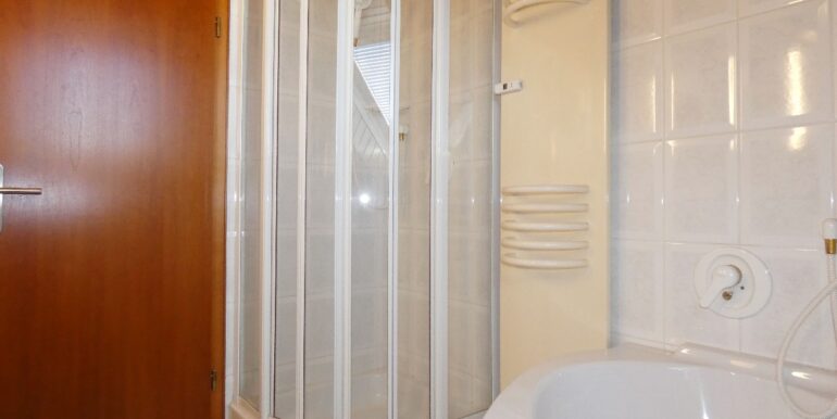 Badezimmer Ansicht 2