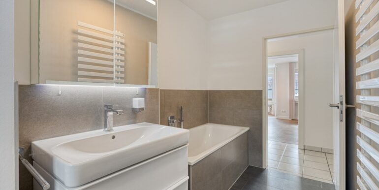 Badezimmer 1