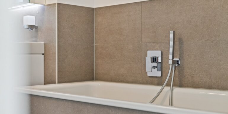 Badezimmer 1