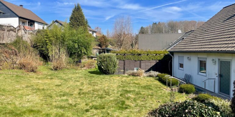 Grundstück hinter dem Haus