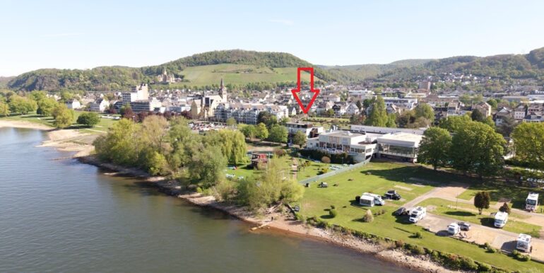 Blick zur Hotelanlage & Therme