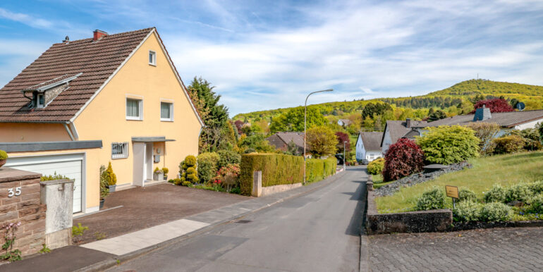 Straßenansicht