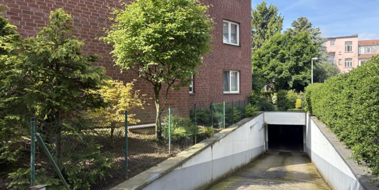 Tiefgaragenzufahrt